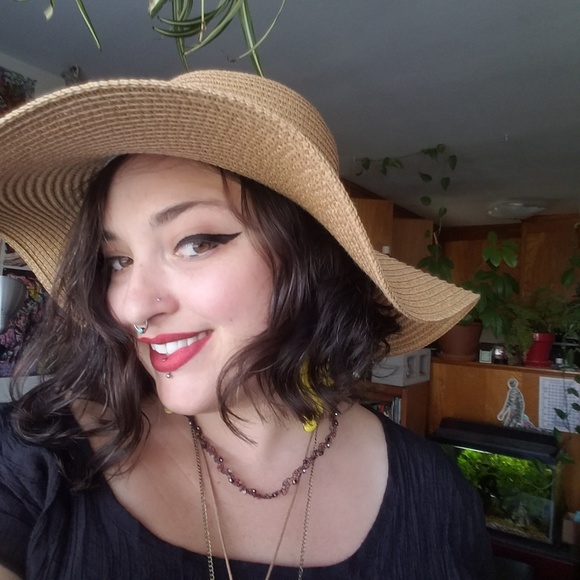 Meet your Posher - Picture 1 of 1